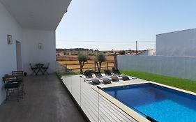 Dh Country House